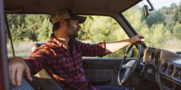 “Lãng khách” – Đằng sau vẻ kiêu ngạo ?